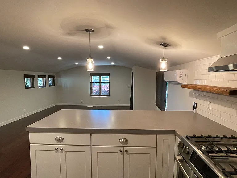 301 Alameda De Las Pulgas #A — Photo 7