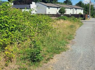 213 Bridge St SW, Orting, WA 98360