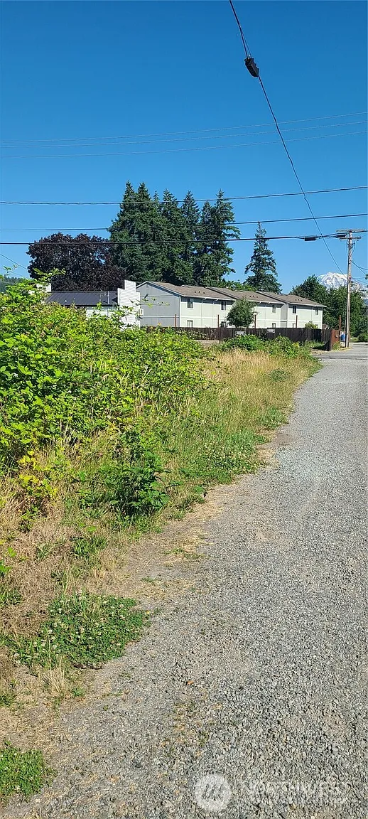 213 Bridge Street SW photo 1