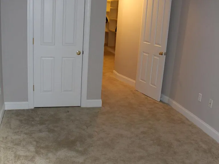 106 S Washington St — Photo 37