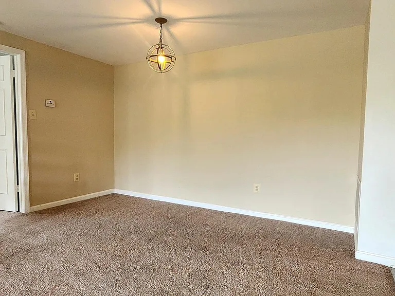 10204 Ashbrooke Ct #C-11 — Photo 4