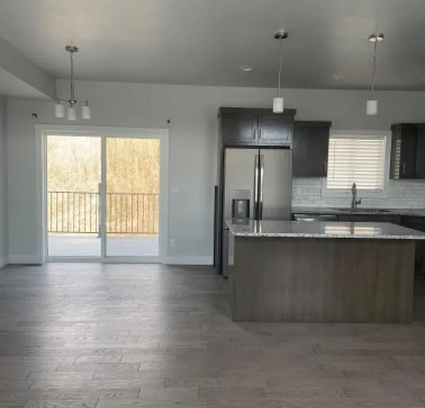 1467 Surprise Valley Rd — Photo 4