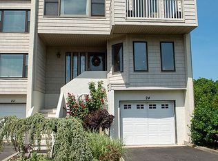 57 Bridgewaters Dr APT 24, Oceanport, NJ 07757