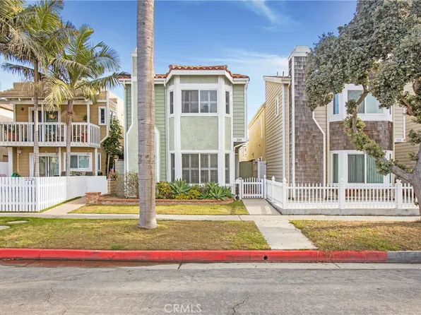 224 17th St, Huntington Beach, CA 92648