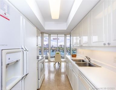 21205 NE 37th Ave APT 1007, Miami, FL, 33180