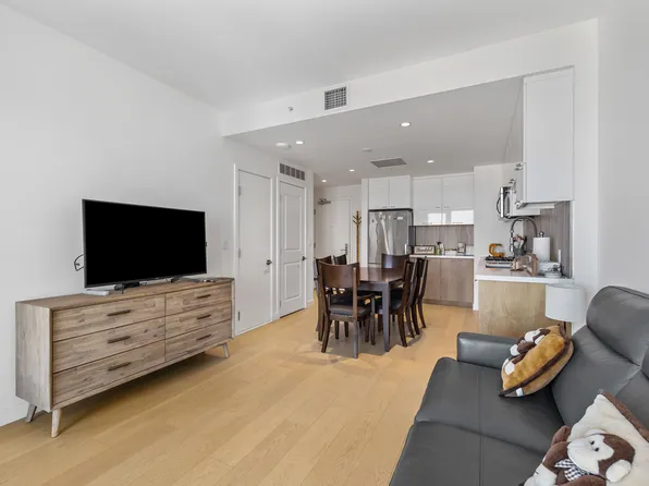 400 S Broadway Ave, Los Angeles, CA