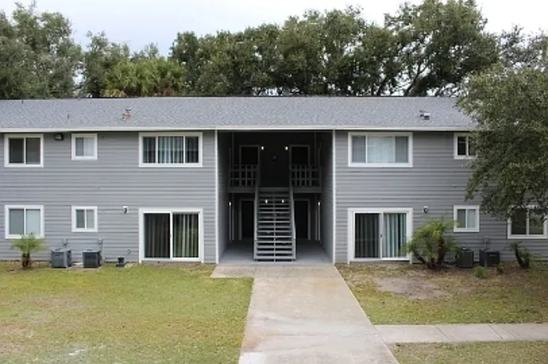 100 E Rhodes Dr #35