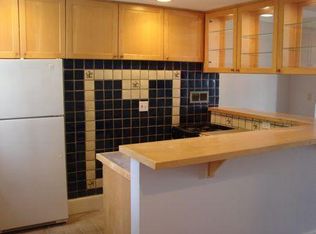 206 3rd St #2, Cambridge, MA 02141