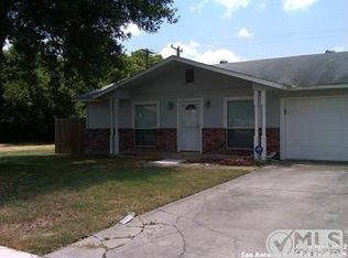 304 Wagon Xing, Universal City, TX 78148