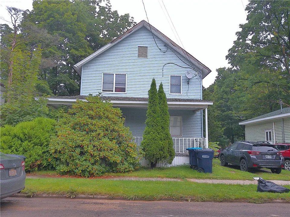 47 Pleasant St
