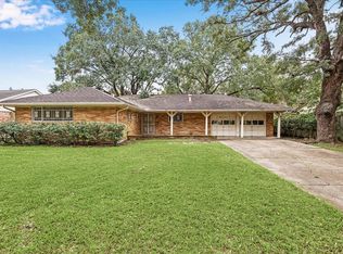 5119 Beechnut St, Houston, TX 77096