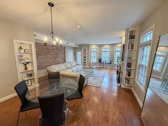 4th image of 11 Gardner Rd APT 3