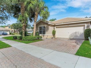 1795 Ribbon Fan Ln, Naples, FL 34119