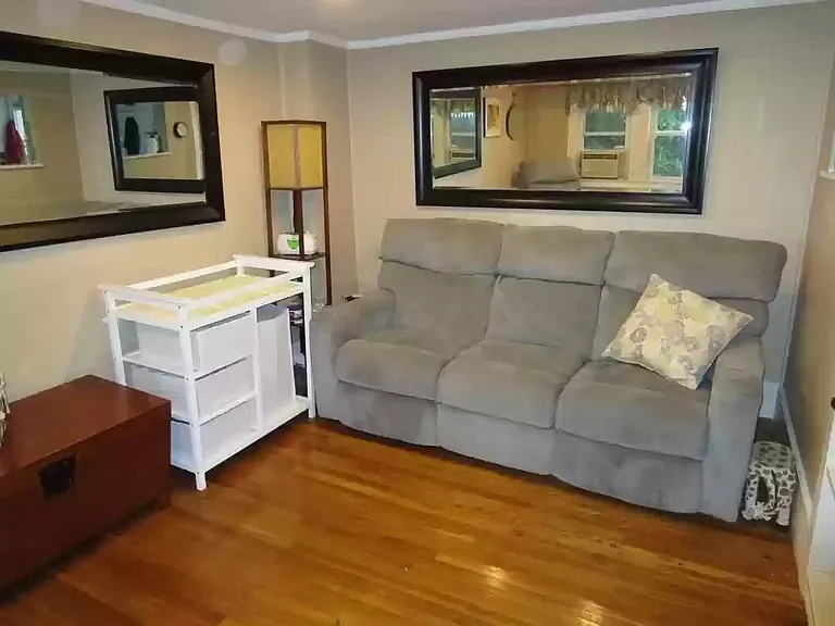 15 Cottage Ct #2 — Photo 3