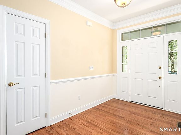 5th image of 13 Watkins Drive #13