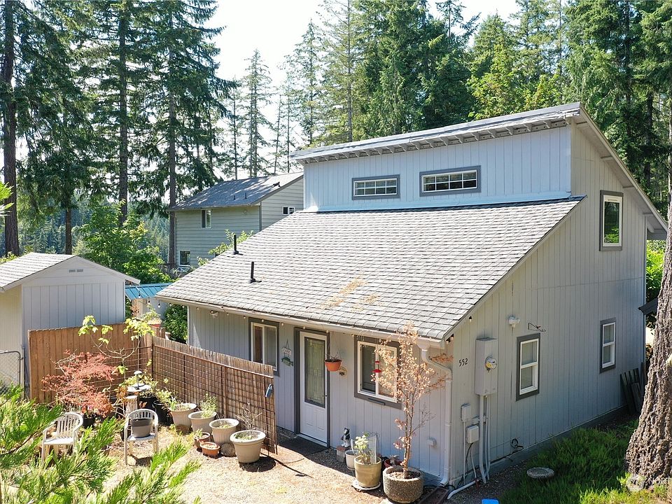 1st image of 552 N Mountain View Drive