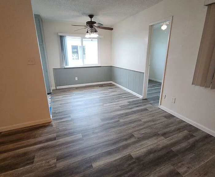 4452 Rosebud Ln #C — Photo 3