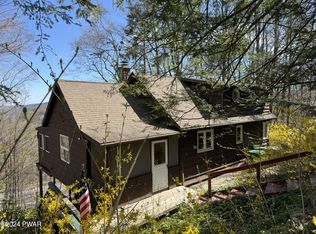 106 Bartleson Deer Trl, Greentown, PA 18426