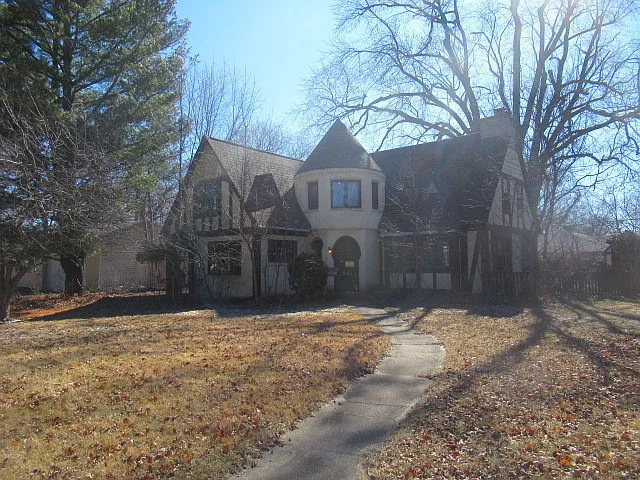 1226 Halsted Rd photo 1