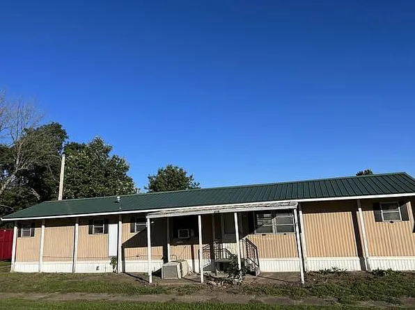 201 Pearl St, Farmington, IA 52626