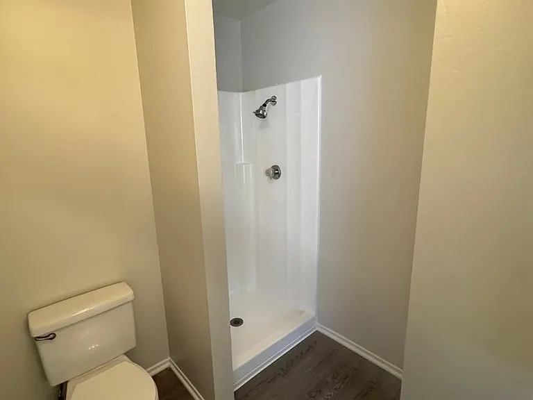 1236 Devonshire Ln — Photo 38
