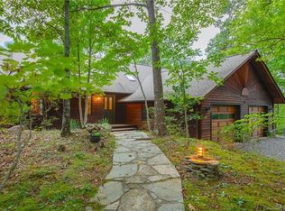 415 Tanglewood Trl, Lake lure, NC 28746