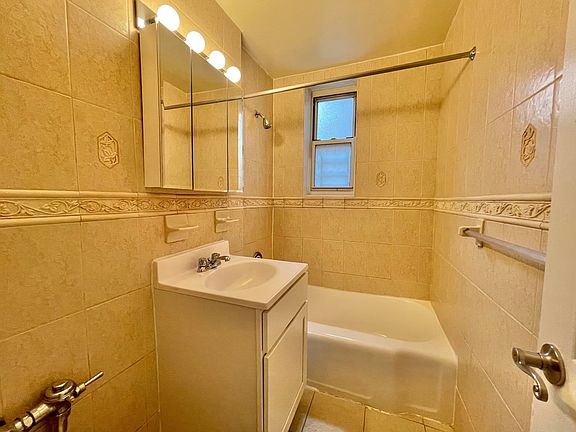 3rd image of 143-36 Barclay Ave APT 4A