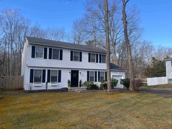 414 S Camelback Dr, Galloway, NJ 08205