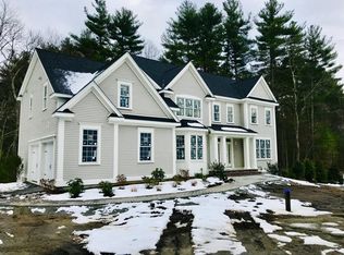 21 S Mill St, Hopkinton, MA 01748
