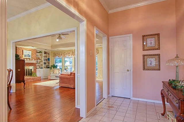 2nd image of 806 Singing Hills Dr