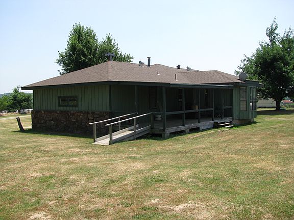 Rear view -  covered porch