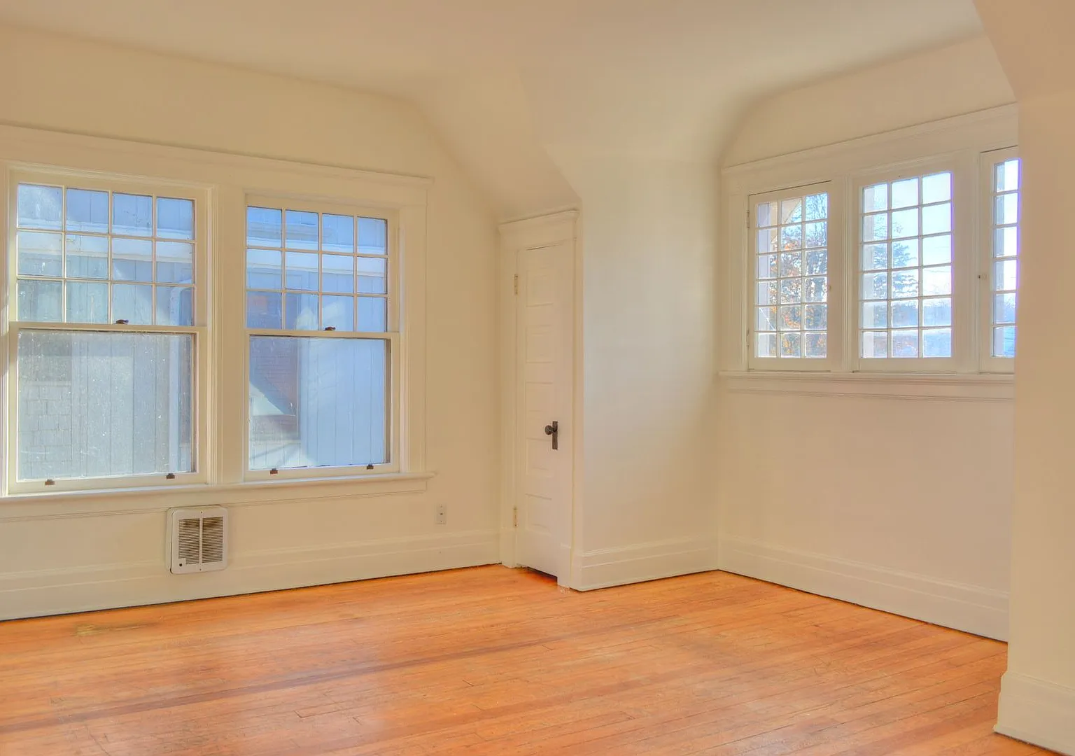 1730 W Riverside Avenue — Photo 3