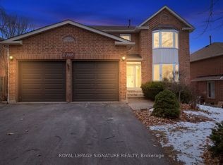 2035 Folkway Dr, Mississauga, ON L5L3G3