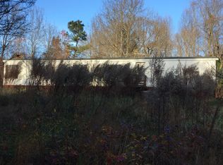 8885 Rangtang Rd, Gloucester, VA 23061