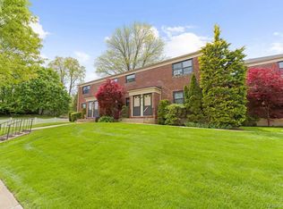 7632 Springfield Blvd #143A, Oakland Gardens, NY 11364