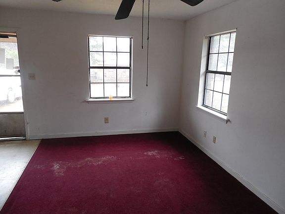 Additional Living Room