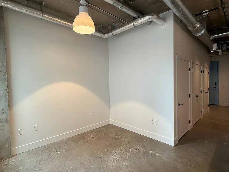 1660 Hollis St — Photo 28