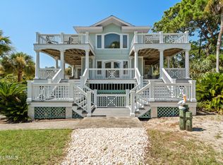 620 Dolphin Rd, Saint Helena Island, SC 29920