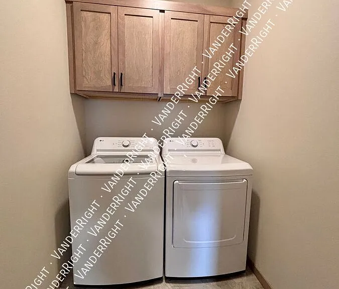 2521 E Cama Pl — Photo 26
