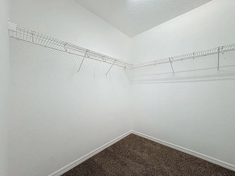 662 Vitoria Rd — Photo 30