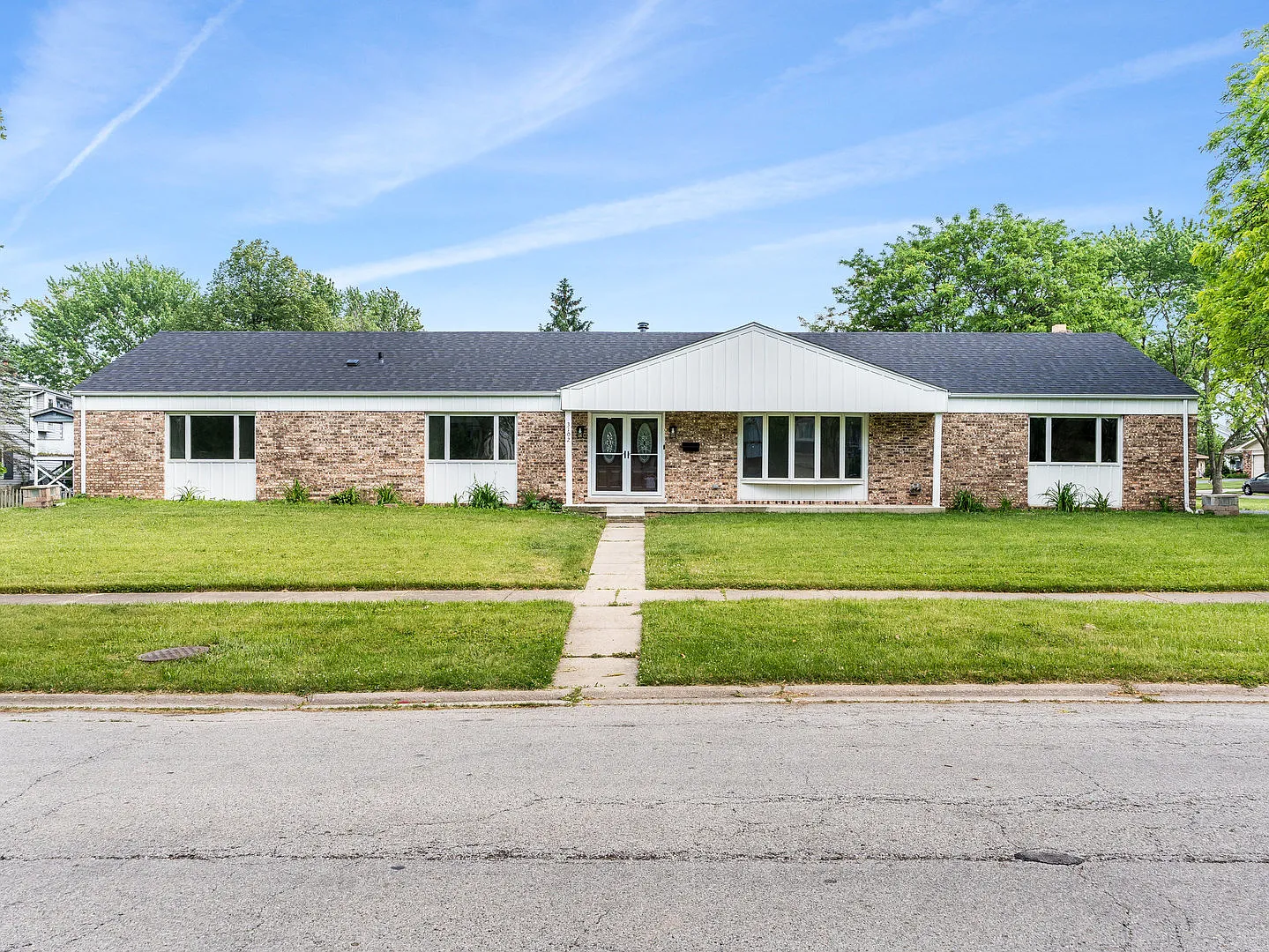 3102 Kathleen Ln photo 1