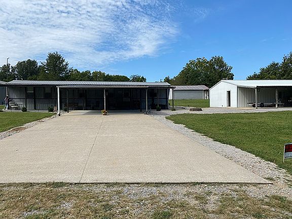 Concrete drive space 