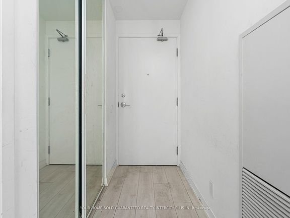 5th image of 5 Buttermill Ave #1503