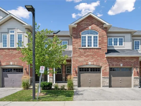 403 Westwood Dr #16, Kitchener, ON N2M 0B5