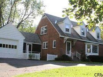 1916 Mayfair Rd, Niskayuna, NY, 12309