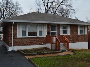 8669 Burton Ave, Saint Louis, MO 63114