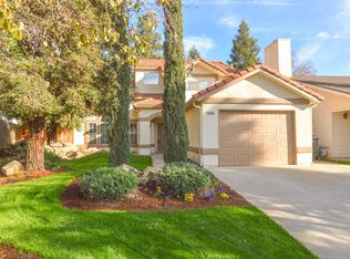 9688 N Sharon Ave, Fresno, CA 93720