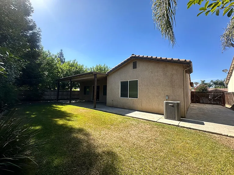 4441 W Elowin Ave — Photo 4