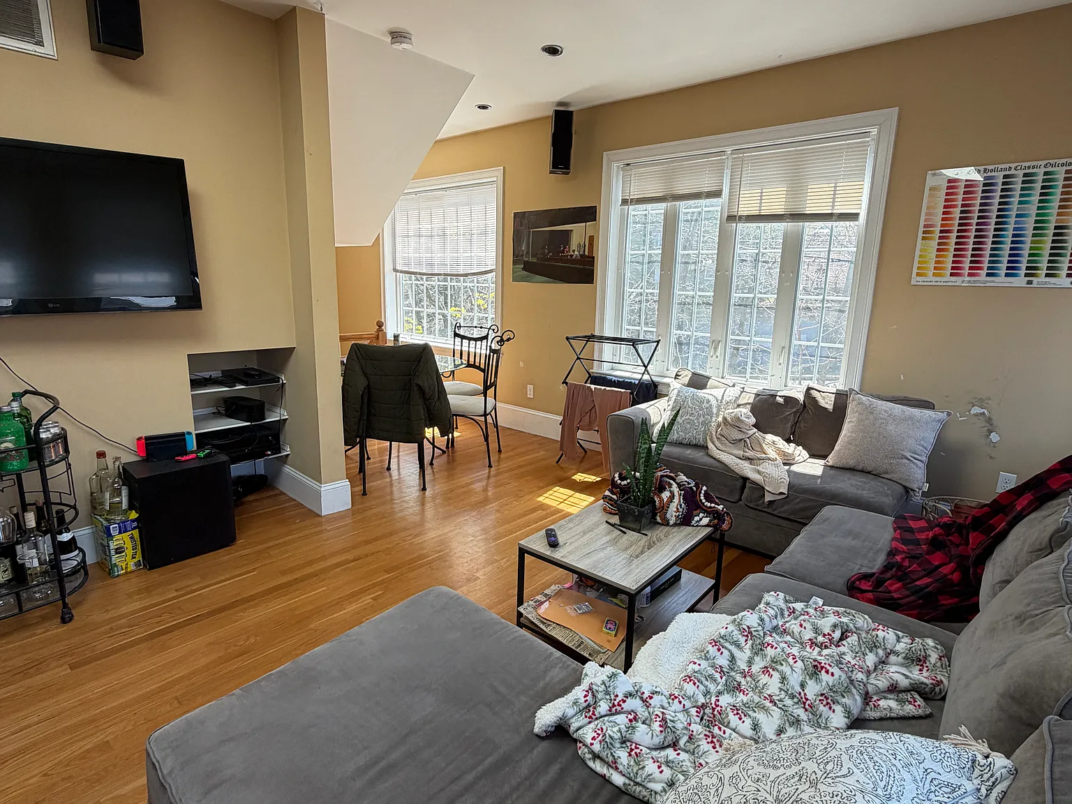 5 bed, 1200 sqft, $6,500 — Photo 2