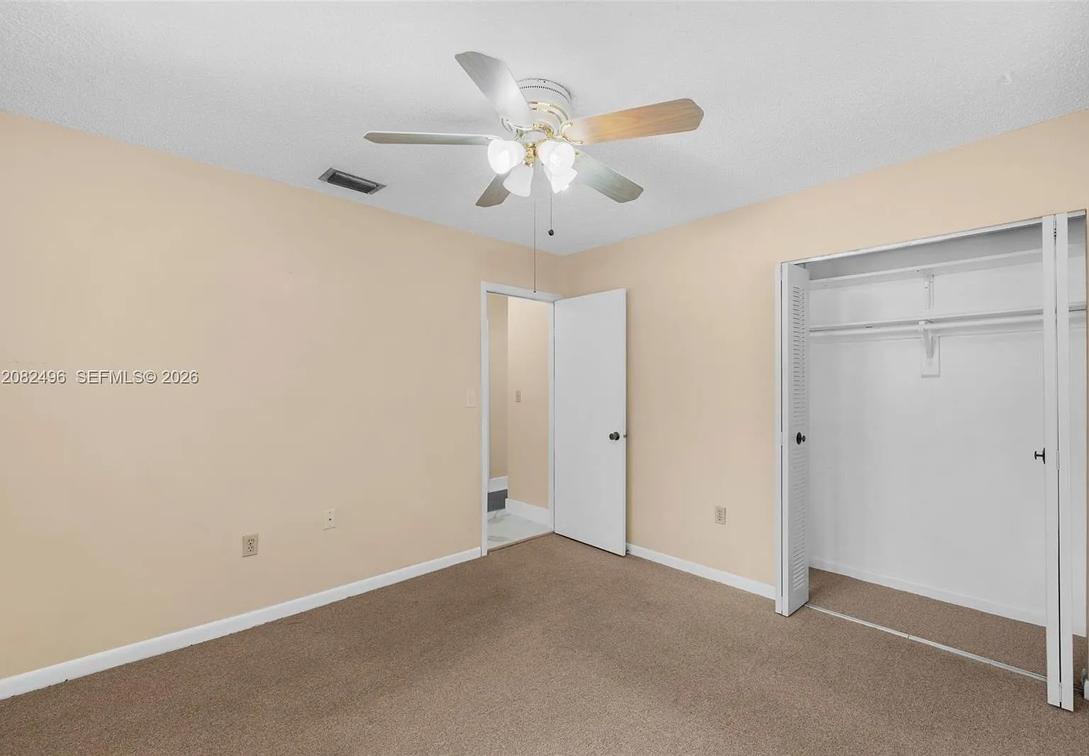 Bella Vista Homes 201 Con — Photo 1